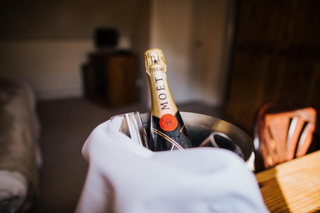 The Stratton House Hotel Biggleswade Eksteriør bilde