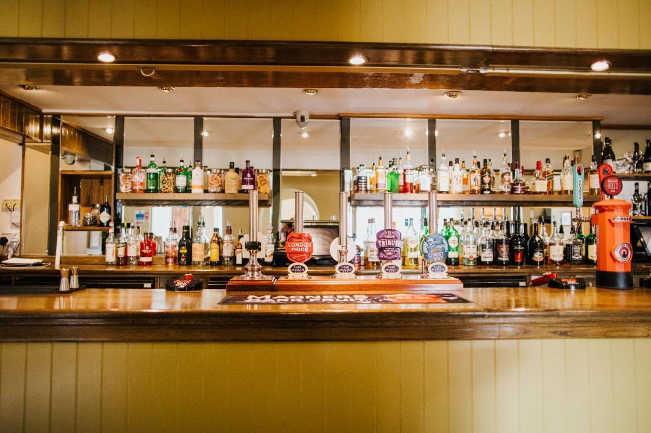 The Stratton House Hotel Biggleswade Eksteriør bilde